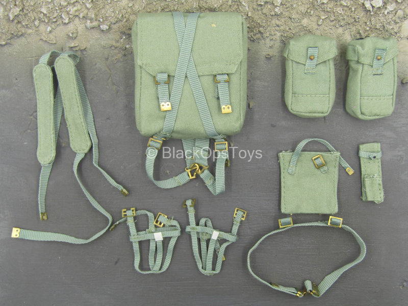 Load image into Gallery viewer, Loose Military Gear - Infantry Equipment Set
