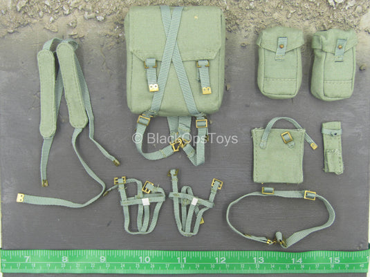 Loose Military Gear - Infantry Equipment Set