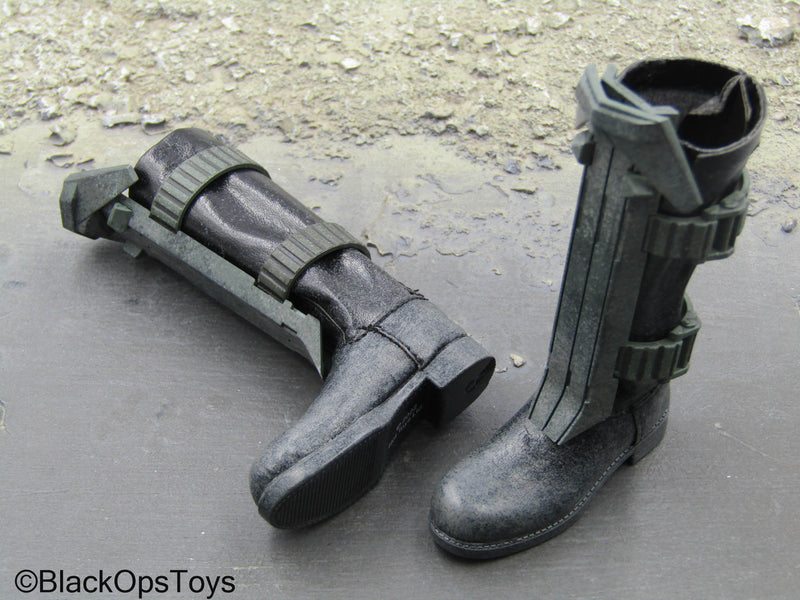 Load image into Gallery viewer, Star Wars Transport Trooper - Detailed Combat Boots (Peg Type)
