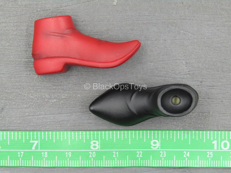 Load image into Gallery viewer, Batman Ninja Harley Quinn - Red &amp; Black Female Boots (Peg Type)
