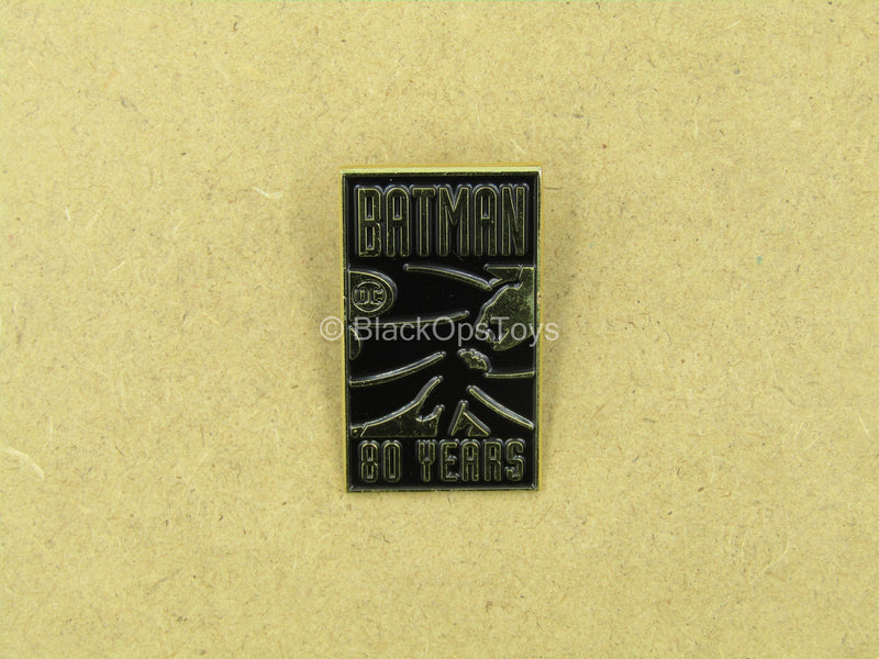 Load image into Gallery viewer, 1/12 - Batman - &quot;Batman 80 Years&quot; Pin
