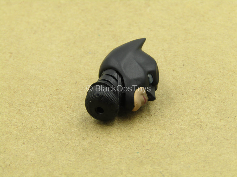 Load image into Gallery viewer, 1/12 - Batman - Male Head Sculpt w/Sonic Vision Eyes
