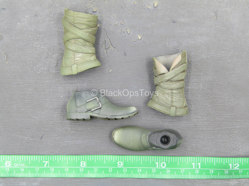Load image into Gallery viewer, Detroit Revolution - Kara - Weathered Boots (Peg Type)
