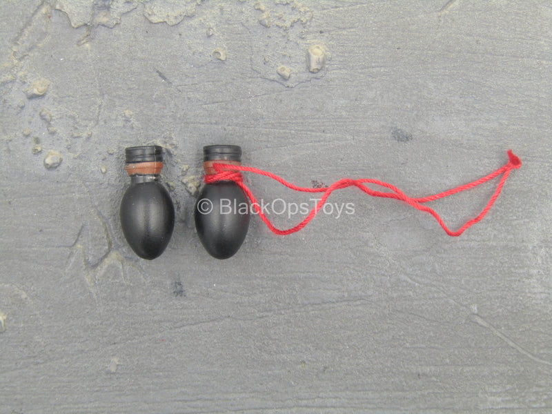 Load image into Gallery viewer, Vietnam - PLA Counterattack - Black Grenades
