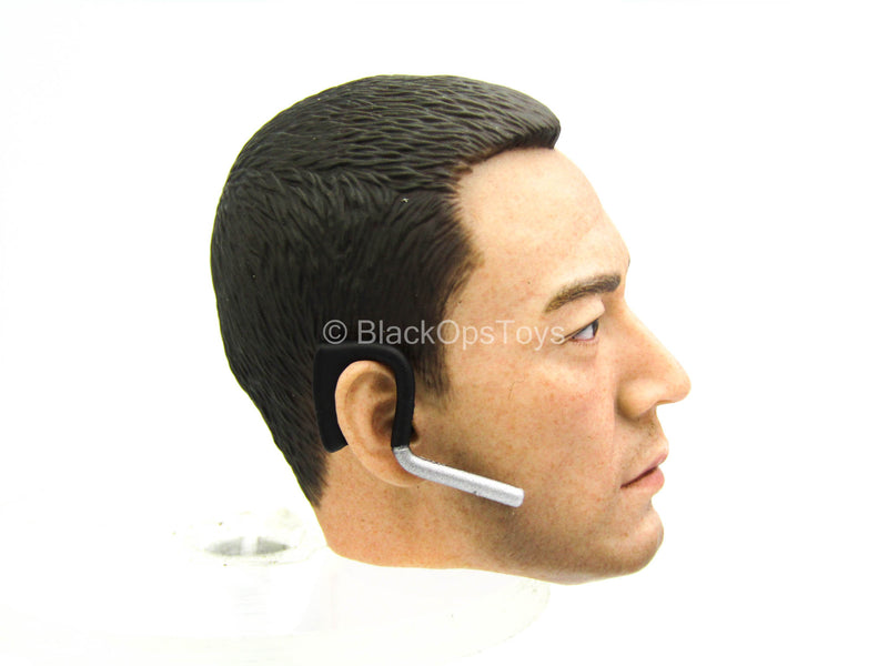 Load image into Gallery viewer, The Wandering Earth - Asian Male Head Sculpt w/Earpiece
