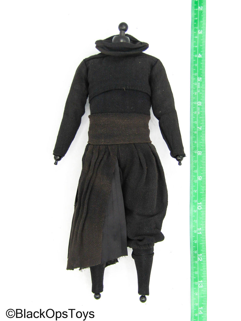 Load image into Gallery viewer, Star Wars - Boba Fett (Repaint) - Male Base Body w/Robe Set
