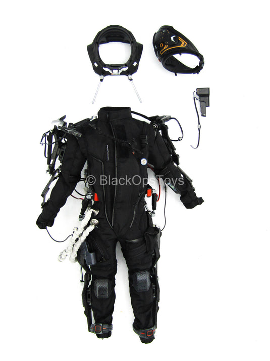 The Wandering Earth - Detailed Black Exo-Suit w/Helmet