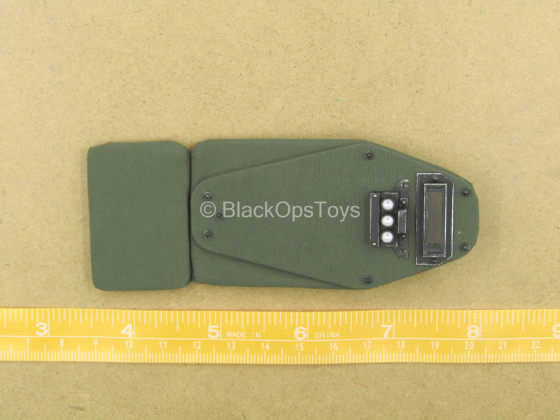 Load image into Gallery viewer, 1/12 - Russian FSB Alpha - Green Riot Shield
