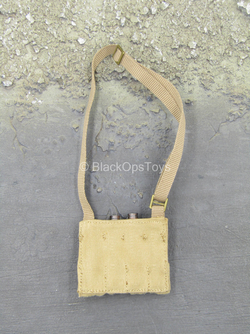 Load image into Gallery viewer, Brave In Triangle - Steilhandgrenate w/Satchel
