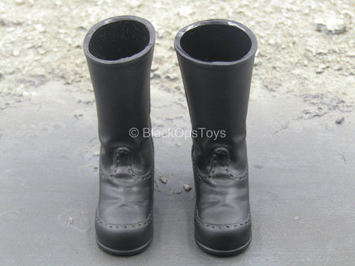 Black Combat Boots (Foot Type)
