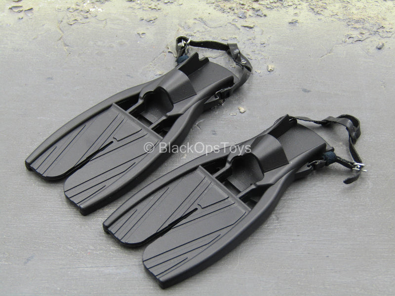 Load image into Gallery viewer, Ghosts Raider Lillian - Pair of Fins
