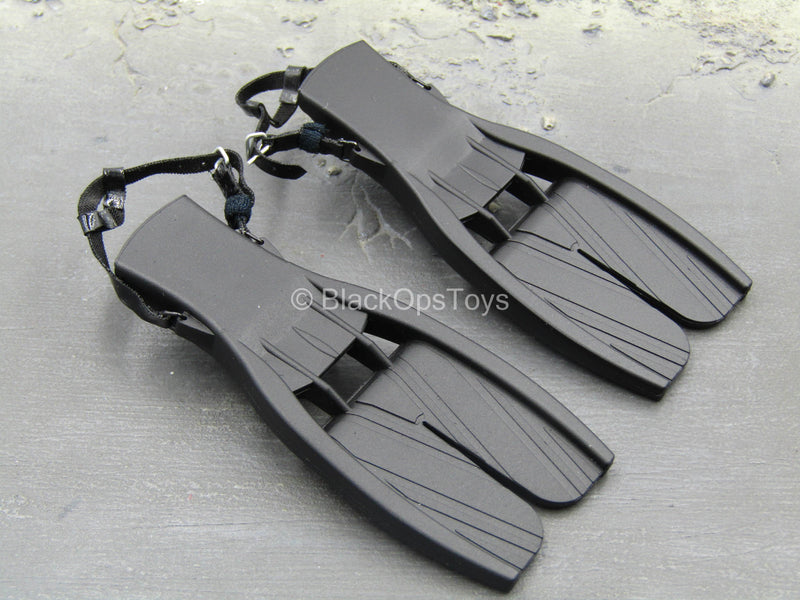 Load image into Gallery viewer, Ghosts Raider Lillian - Pair of Fins
