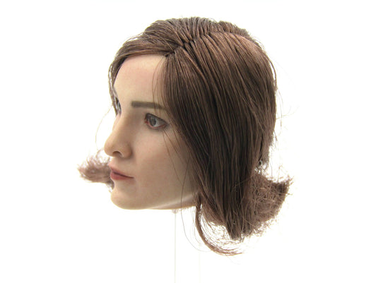 Magnetic Girl - Female Head Sculpt in Emma Dumont Likeness