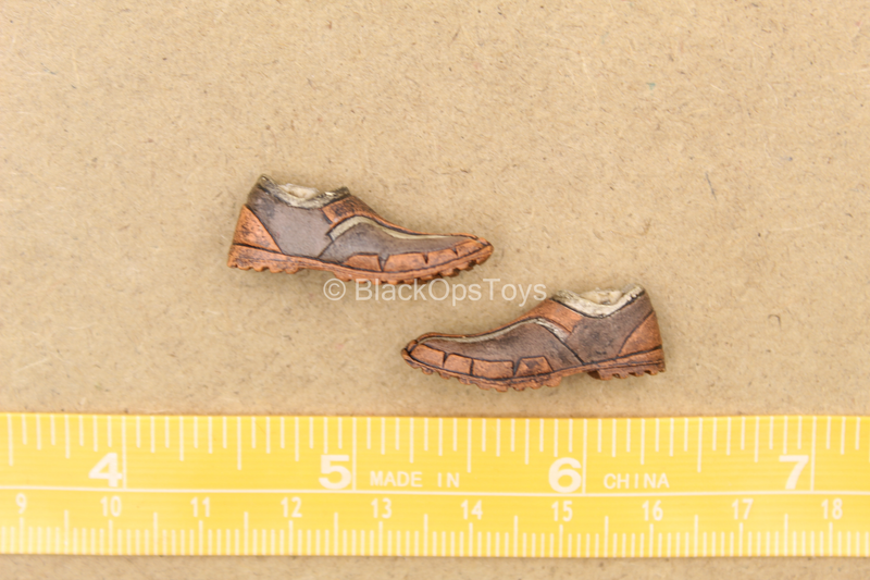 Load image into Gallery viewer, 1/12 - Heavy TK - Weathered Orange Shoes (Peg Type)
