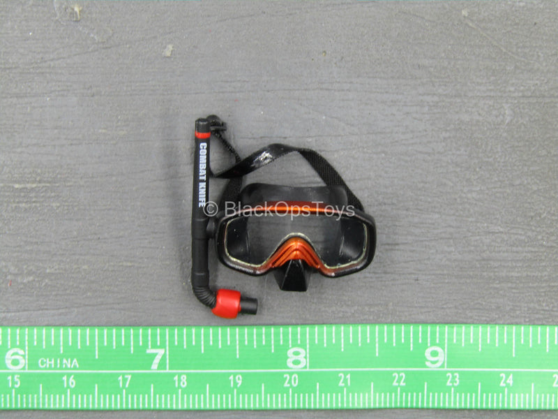 Load image into Gallery viewer, Ghosts Raider Lillian - Diving Goggles w/Snorkel
