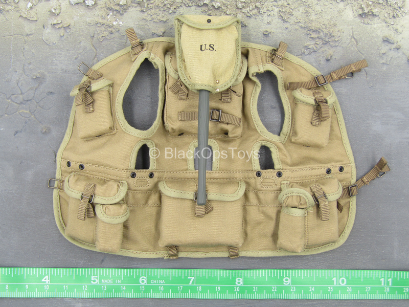 Load image into Gallery viewer, WWII - US Ranger - Tan Ranger Assault Vest Set
