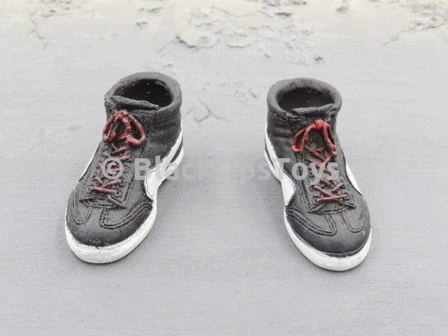 Load image into Gallery viewer, Spinal Tap Exclusive Series Black Worn Out Sneakers (Rubber)
