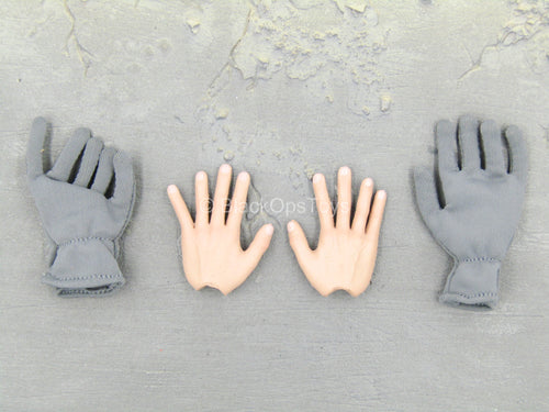 WWII - Adolf Hitler - Grey Gloves & Bendy Hand Set