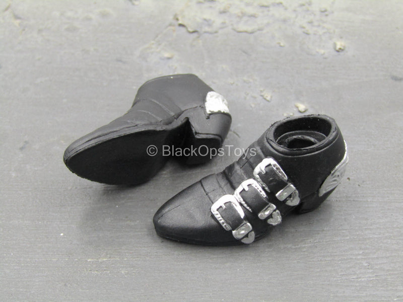 Load image into Gallery viewer, King Of Pop - Black Shoes (Peg Type)
