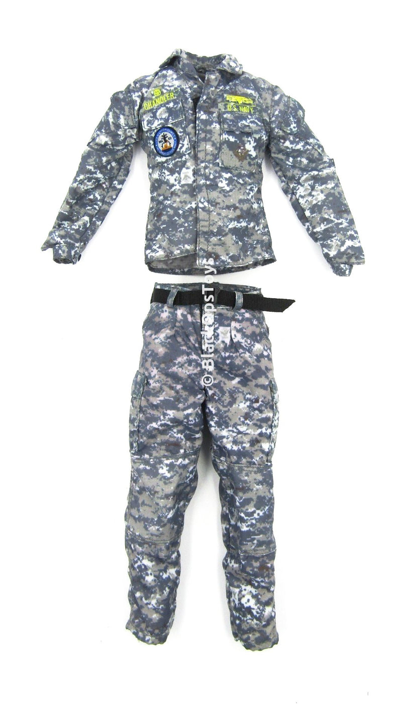 Load image into Gallery viewer, US Navy Commanding Officer NWU Camo Navy Working Uniform Set

