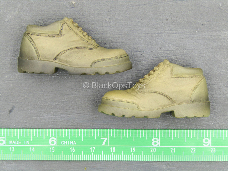 Load image into Gallery viewer, Uncharted 3 - Nathan Drake - Weathered Boots (Peg Type)
