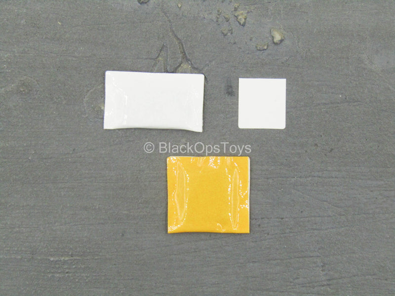 Load image into Gallery viewer, Navy Seal Recon Team Corpsman - Face Shield &amp; Antiseptic Set
