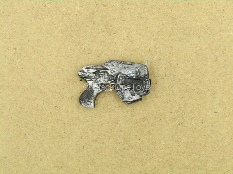 Load image into Gallery viewer, 1/12 - Gears Of War - Augustus Cole - MX8 Snub Pistol
