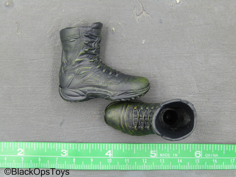 Load image into Gallery viewer, Black Panther - Killmonger - Weathered Black Combat Boots (Peg Type)
