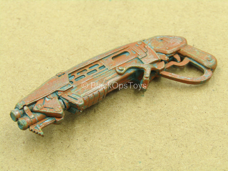 Load image into Gallery viewer, 1/12 - Gears Of War - Marcus Fenix - Gnasher Shotgun
