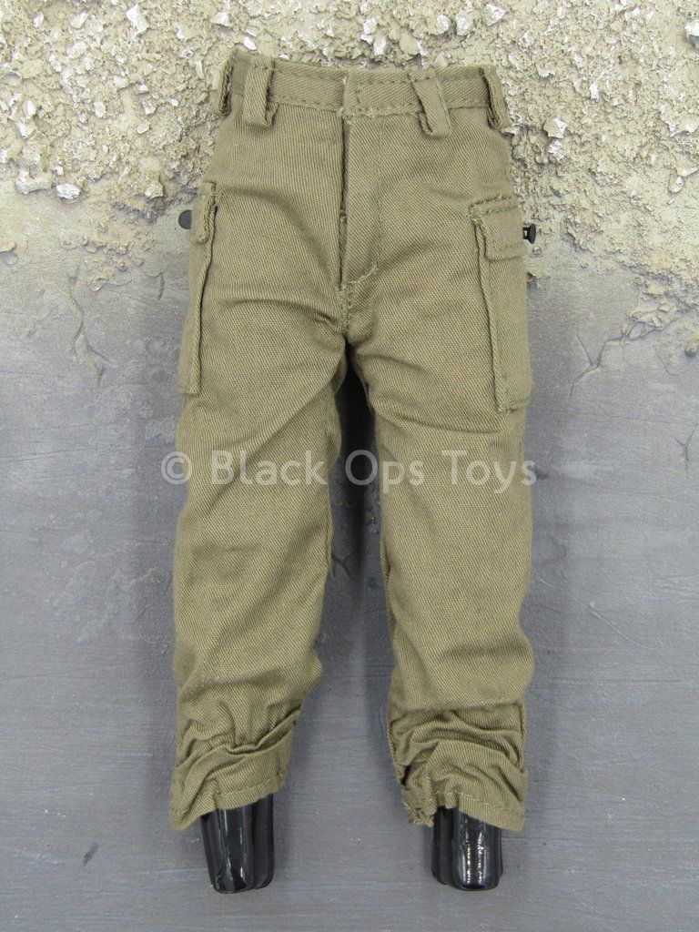 Load image into Gallery viewer, WWII - U.S. Army Rangers - Brown Uniform Set
