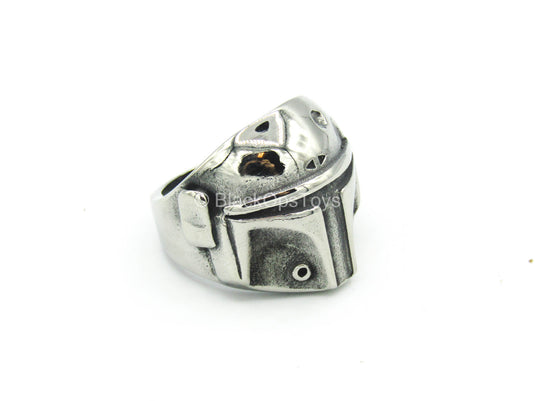 1/1 Scale - The Mandalorian - Metal Ring w/Helmet Detail