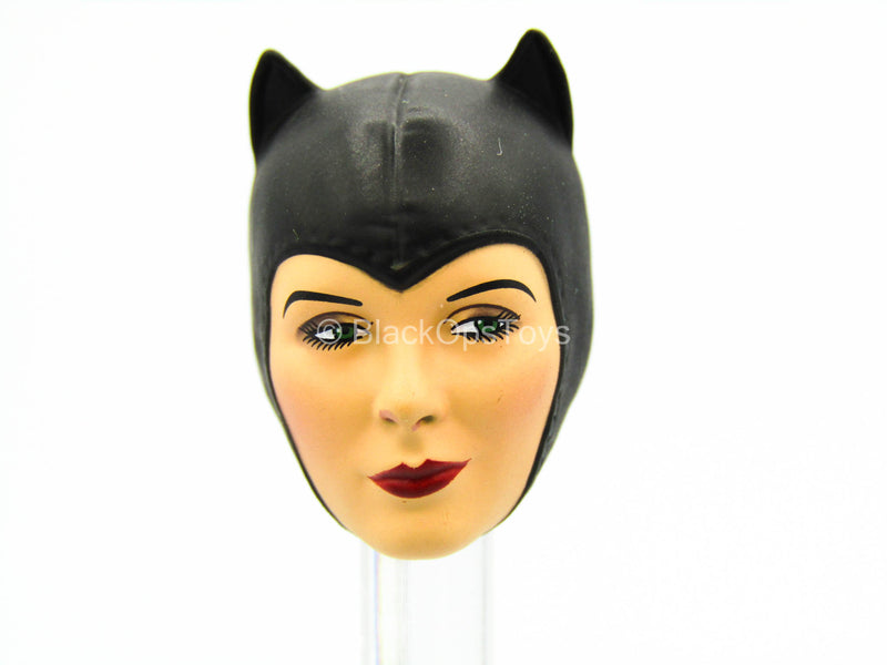 Load image into Gallery viewer, 1/12 - Catwoman - Female Hooded Head Sculpt
