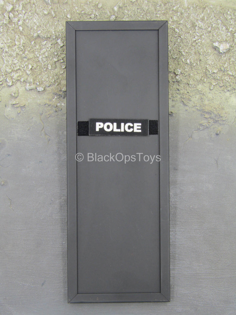 Load image into Gallery viewer, Hong Kong CTRU - Metal Police Shield
