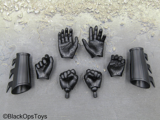 Batman Begins - Black Gloved Hand Set w/Gauntlets