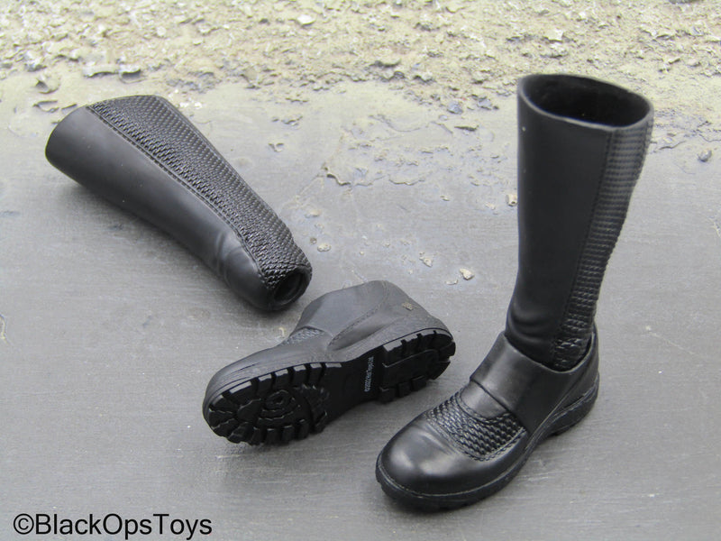 Load image into Gallery viewer, Batman Begins - Black 2-Part Boots (Peg Type)
