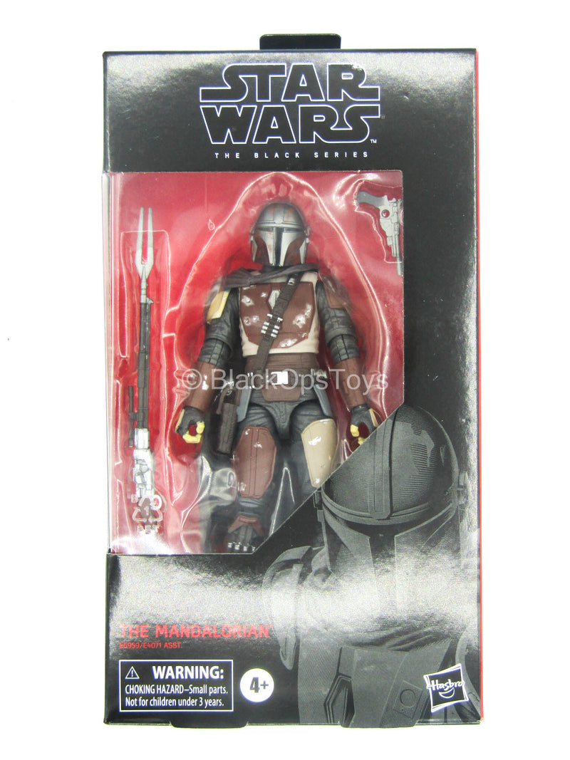 Load image into Gallery viewer, Other Scale - Star Wars - The Mandalorian - MINT IN BOX
