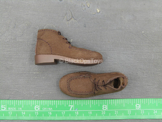 No Time To Spy - Brown Shoes (Foot Type)