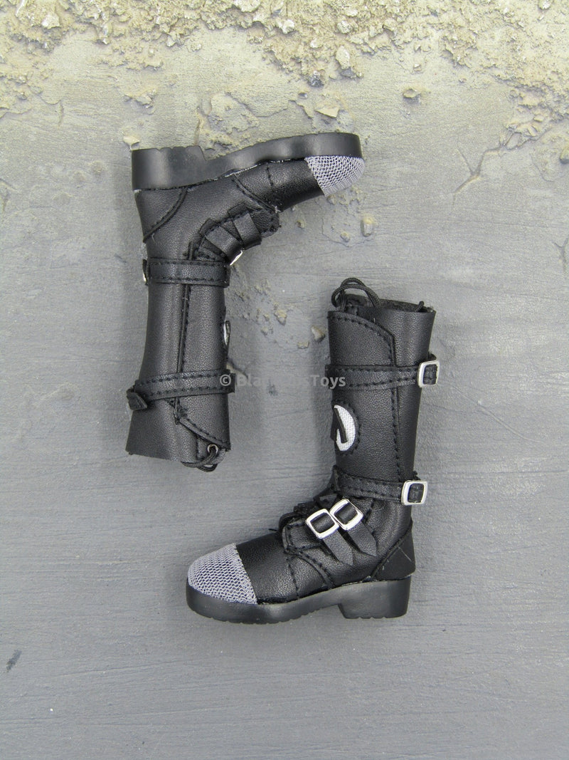 Load image into Gallery viewer, The Matrix Neo Keanu Reeves Black Combat Boots Foot Type
