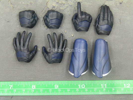 The Cyclopstech - Black Gloved Hand Set w/Blue Gauntlets