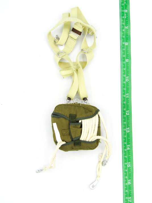 WWII - Fallschirmjäger - Parachute w/Pack & Plane Door