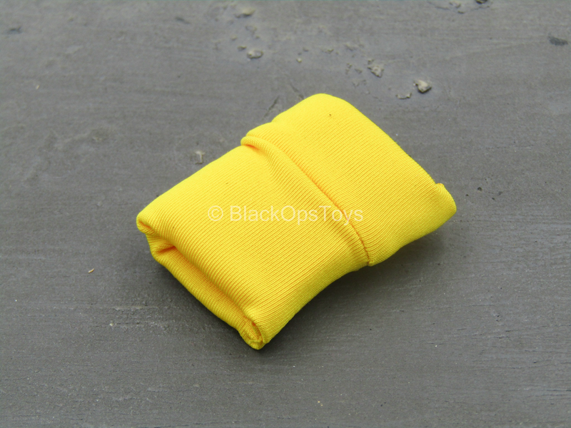 Load image into Gallery viewer, Magic Johnson - Yellow Leg Wrap
