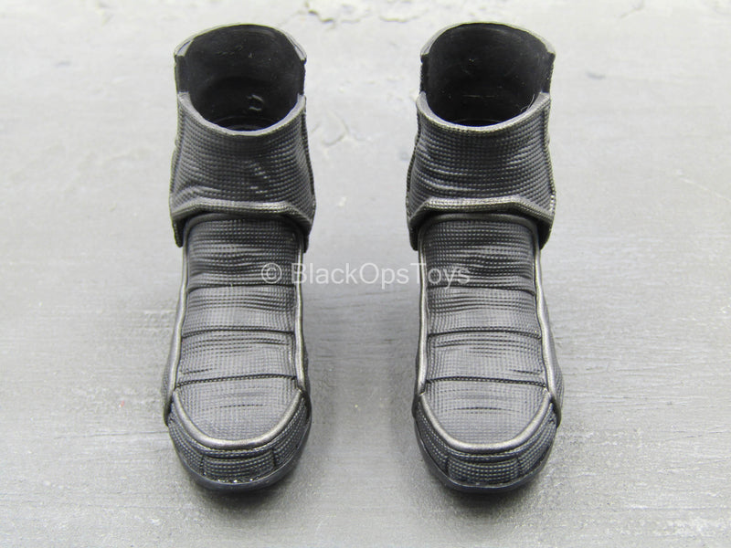 Load image into Gallery viewer, Ant-Man - Black Boots (Peg Type)
