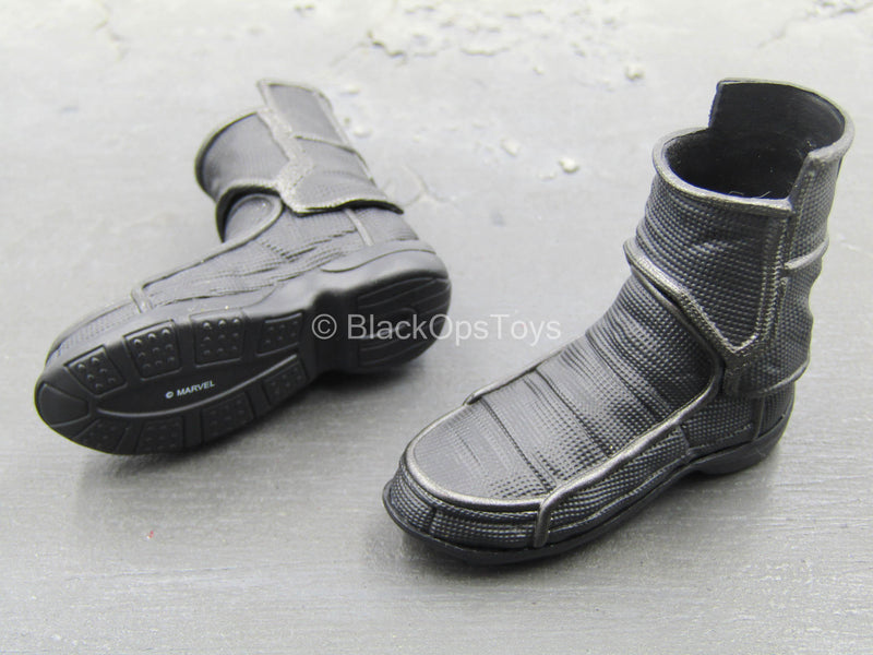 Load image into Gallery viewer, Ant-Man - Black Boots (Peg Type)
