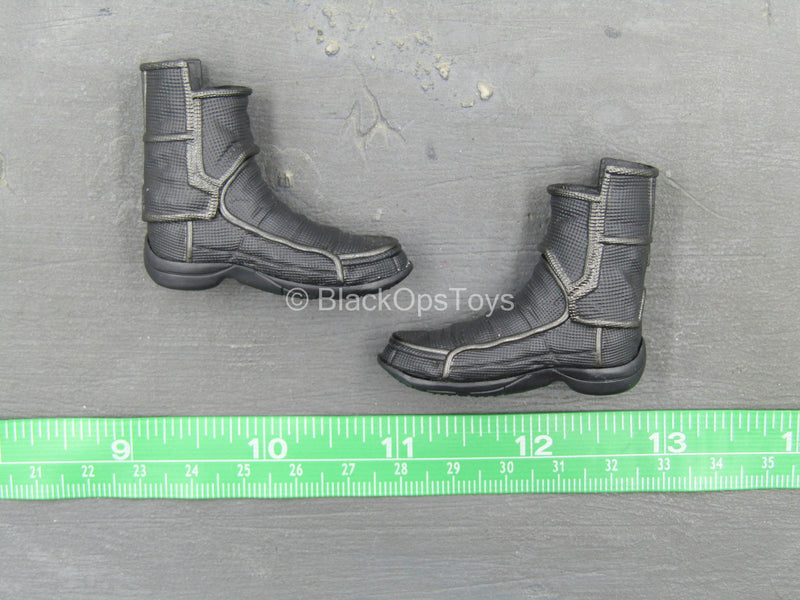 Load image into Gallery viewer, Ant-Man - Black Boots (Peg Type)
