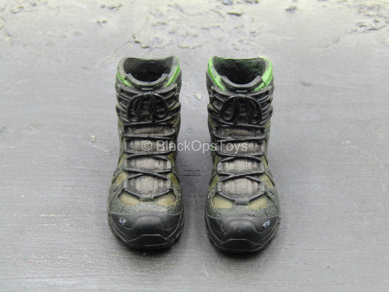 Load image into Gallery viewer, SMU Part XIII Recce Element - Brown &amp; Green Combat Boots (Peg Type)
