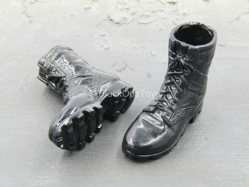 Load image into Gallery viewer, Terminator 2 - Sarah Connor - Black Combat Boots (Foot Type)
