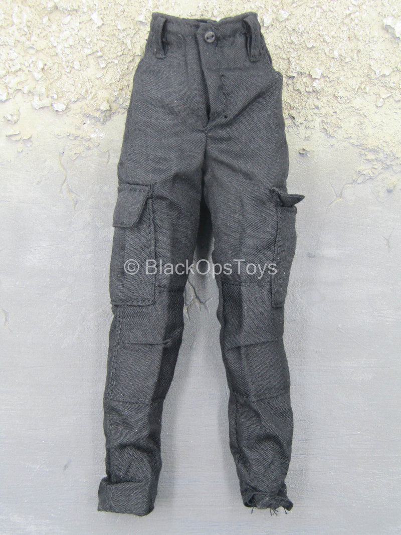 Load image into Gallery viewer, Terminator 2 - Sarah Connor - Black Combat Pants
