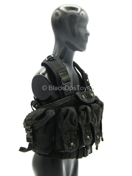 Polar Mountain Striker - Weathered Black Chest Rig