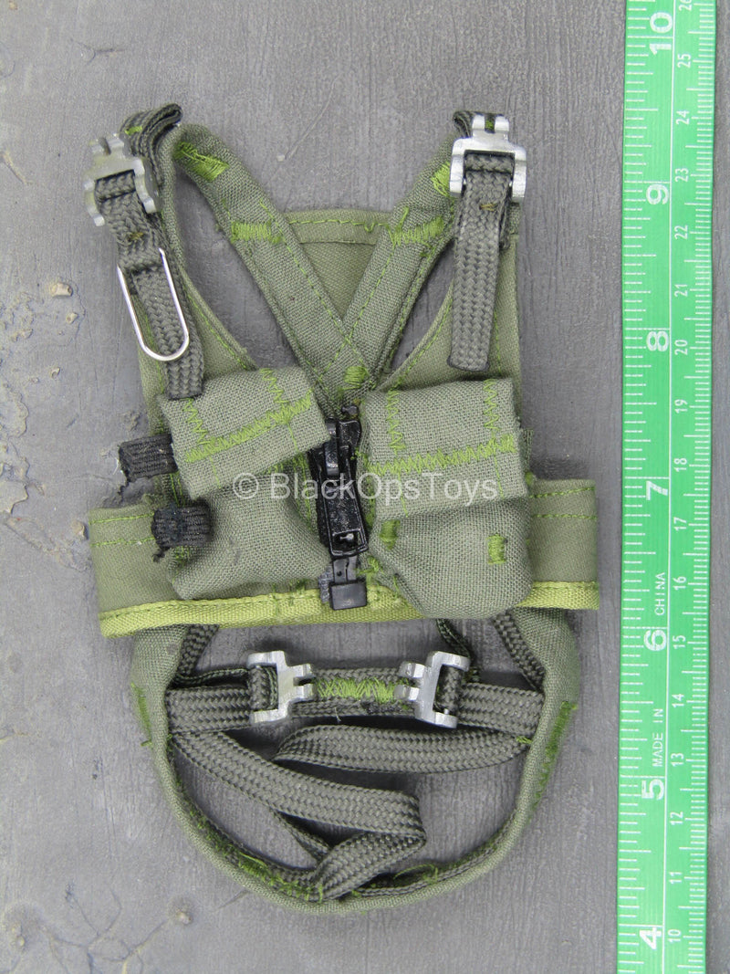 Load image into Gallery viewer, Green Flight Harness Vest
