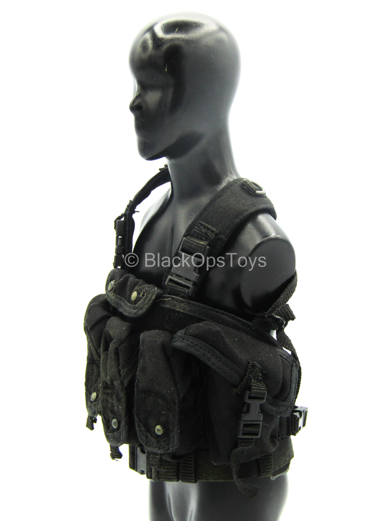 Load image into Gallery viewer, Polar Mountain Striker - Weathered Black Chest Rig
